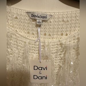 Womens shaggy white sweater.